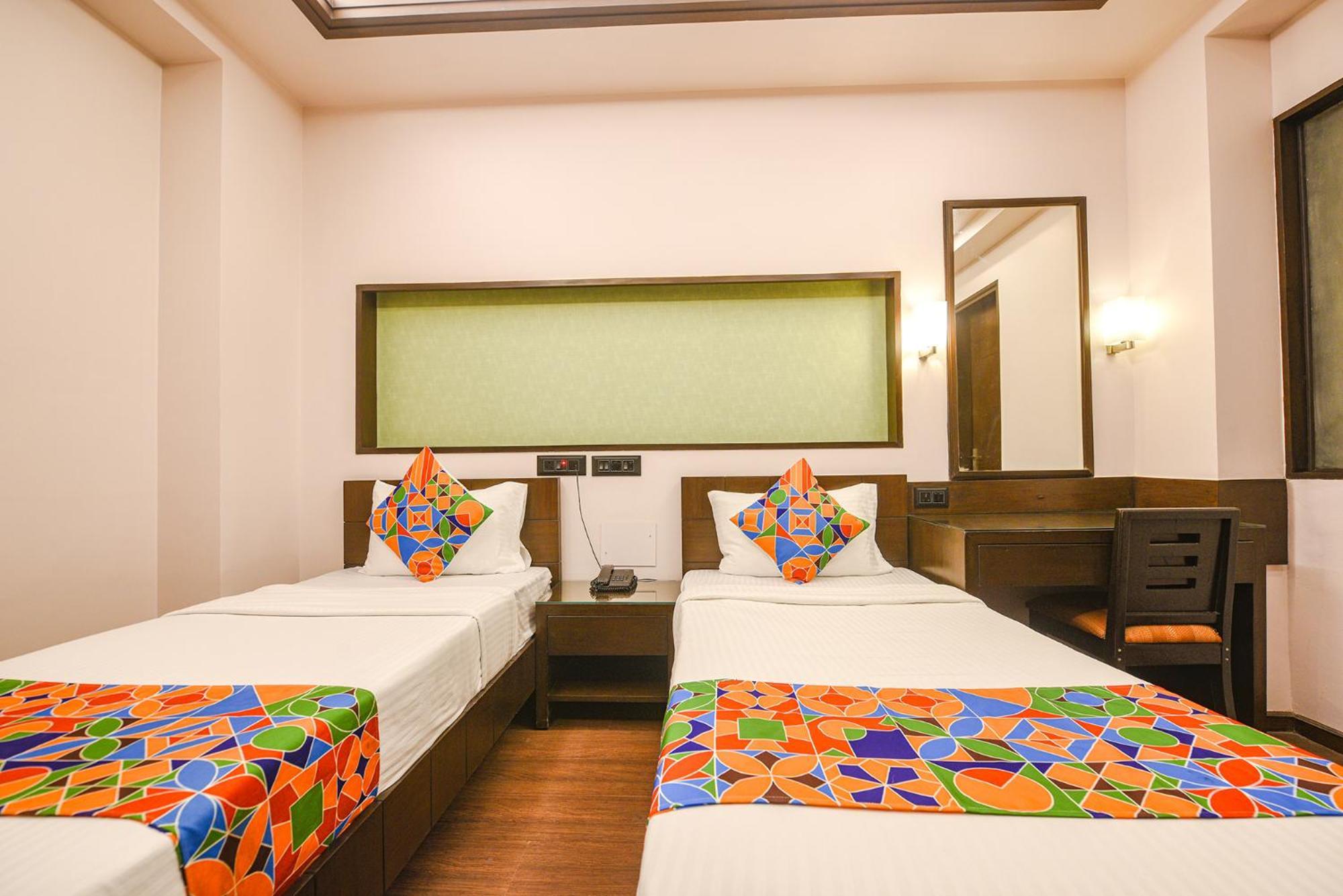 Fabhotel Aashraye Új-Delhi Kültér fotó