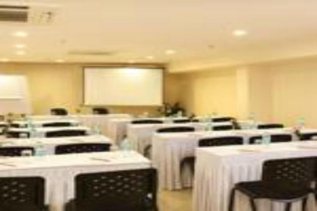 Fabhotel Aashraye Új-Delhi Kültér fotó